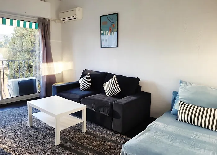 Appartement A 2 Pas De La Promenade Des Anglais Vue Mer 7 Avenue De Fabron